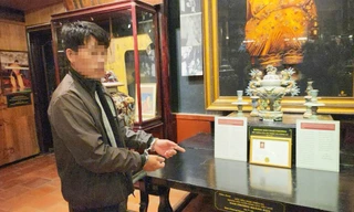 Đà Lạt bắt nhóm đối tượng chuyên trộm bình và chậu gốm cổ