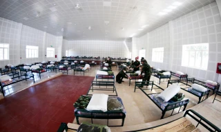 Bệnh viện dã chiến vừa kích hoạt đã thu dung điều trị hàng trăm người