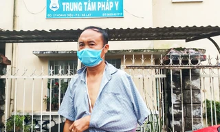 Khởi tố vụ án liên quan người tố giác phá rừng bị đánh thương tích