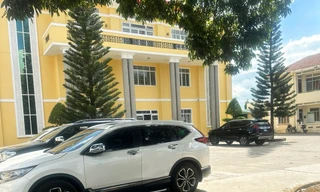 Chủ tịch xã tử vong trong tư thế treo cổ tại cơ quan