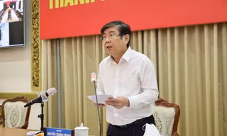 Chủ tịch TPHCM: 'Nhiệm vụ chính hiện nay là giảm F0, số ca tử vong’