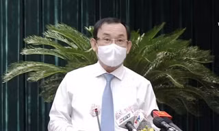 Bí thư Thành uỷ TPHCM Nguyễn Văn Nên phát biểu tại phiên khai mạc kỳ họp thứ 4 HĐND TPHCM