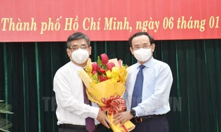 Ông Nguyễn Phước Lộc (trái). Ảnh: Thành uỷ TPHCM