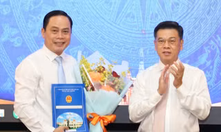 Chủ tịch UBND TPHCM bổ nhiệm cán bộ chủ chốt 