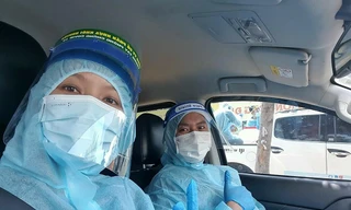 Bí thư TPHCM: Lái xe chống dịch là những người có hành động rất phi thường