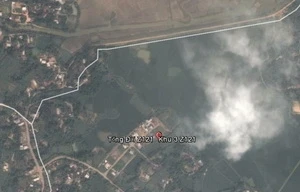 Khói bốc lên cao ngút tại hiện trường vụ nổ
