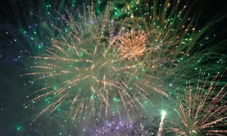 Cửa Lò rực rỡ pháo hoa khai trương du lịch biển