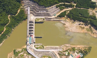 Cận cảnh Hồ chứa nước Bản Mồng hơn 5.550 tỷ 'nằm im' suốt 15 năm 