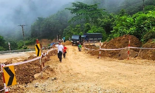 Sạt lở trên quốc lộ 16: Đề xuất phương án xây cầu cạn