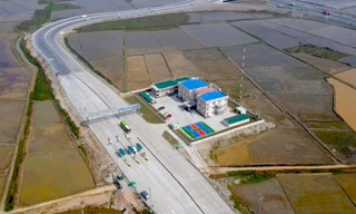 Ô tô đi vào cao tốc Diễn Châu - Bãi Vọt giảm 30% sau khi thu phí