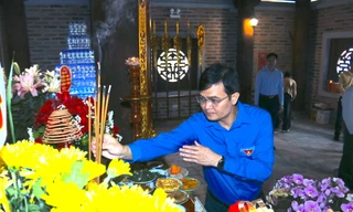 Bí thư thứ nhất T.Ư Đoàn dự lễ giỗ Chủ tịch Hồ Chí Minh tại Khu di tích Quốc gia Kim Liên