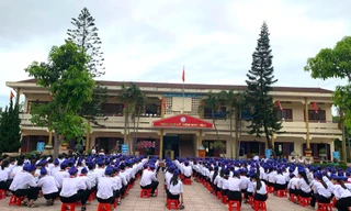 Giáo viên khuyên học sinh không thi lớp 10 để 'đỡ tốn tiền ôn thi' cho phụ huynh