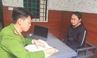 Phá đường dây làm giả thẻ nhà báo, giấy triệu tập công an