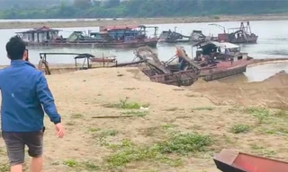 Vụ dân dựng lán phản đối khai thác cát: Doanh nghiệp bị phạt tiền, đình chỉ khai thác