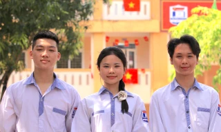 Học sinh Nghệ An háo hức 'Nói không với thuốc lá, thuốc lá điện tử'