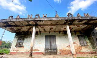 Hoang tàn tuyến đường sắt bị 'bỏ quên' ở Nghệ An