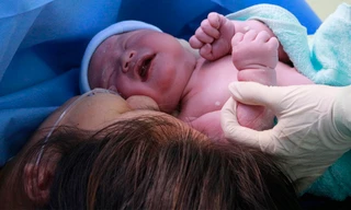 Sinh con 'thuận tự nhiên' có thể dẫn đến chết người 