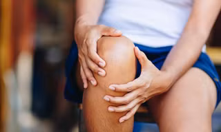 Khắc phục tràn dịch khớp gối tại nhà: Giải pháp đơn giản cực hiệu quả