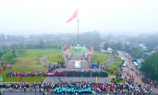 Lễ Thượng cờ Tổ quốc bên Đôi bờ Hiền Lương - Bến Hải