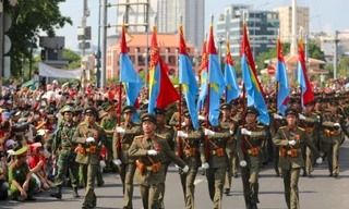 Hùng tráng buổi tổng duyệt diễu binh, diễu hành trước đại lễ 30/4