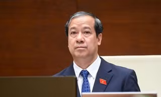 Bộ trưởng Nguyễn Kim Sơn trả lời chất vấn về 'dạy thêm trá hình’