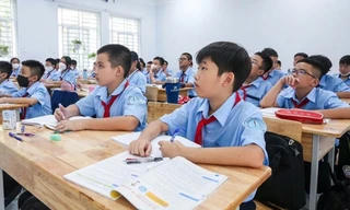 Dạy học 2 buổi/ngày, liệu cơm gắp mắm 