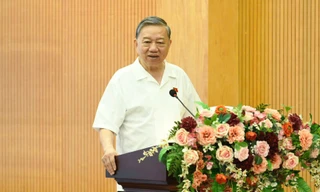 Tổng Bí thư: Trụ sở công dôi dư ưu tiên để làm trường học, nơi khám bệnh, vui chơi của nhân dân