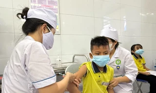 Tiêm vắc xin phòng sởi cho trẻ ở Hải Phòng 