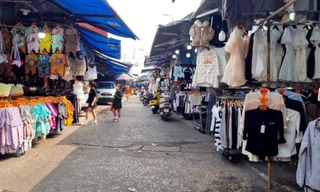 Đại biểu bức xúc vì chợ Ninh Hiệp bán công khai hàng giả, hàng nhái 