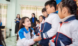 Sinh viên Quảng Ninh – Những người trẻ viết tiếp hành trình đầy tự hào