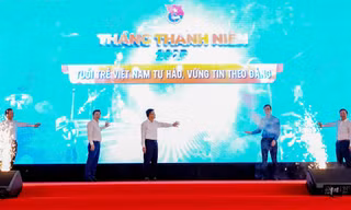 Tháng Thanh niên 2025: Tuổi trẻ tiên phong, khát vọng cống hiến