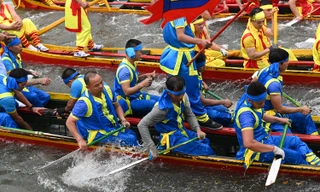 Nam thanh nữ tú rộn ràng tranh tài tại lễ hội Bơi Đăm