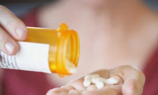 Vì sao thuốc giảm đau gây dị tật bẩm sinh?