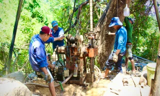 Sạt lở hầm Bãi Gió: Nỗ lực thông tuyến đường sắt Bắc - Nam trong 3 ngày tới