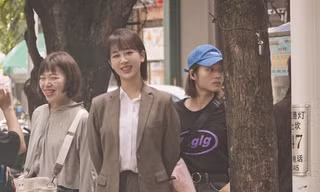 “Nữ bác sĩ tâm lý“: Loạt ảnh hậu trường của Dương Tử lên hot search với nhan sắc gây bất ngờ