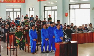 Các bị cáo tại phiên tòa