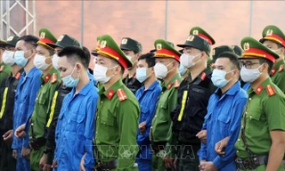 Bắt đầu xét xử 100 bị cáo vụ khủng bố ở Đắk Lắk