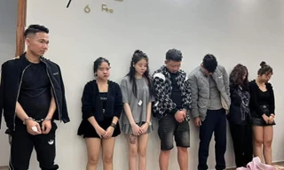 Bắt quả tang nhóm nam nữ 'bay lắc' tại nhà riêng ở Vĩnh Phúc