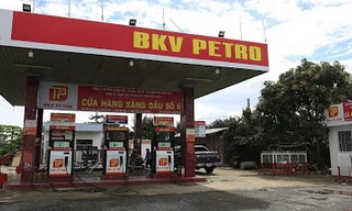 Thêm 'ông trùm' xăng dầu bị dừng thủ tục xuất nhập khẩu 