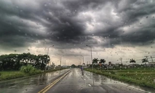 Chiều nay Hà Nội mưa dông, có khả năng xảy ra lốc, sét