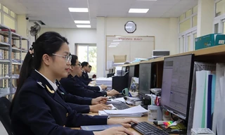 Tạm dừng làm thủ tục hải quan từ 22h ngày mai