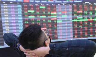 Chứng khoán ngập sắc đỏ