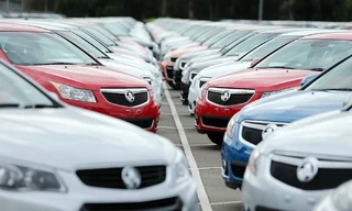 Ô tô ngoại về Việt Nam đón Tết bất ngờ tăng mạnh