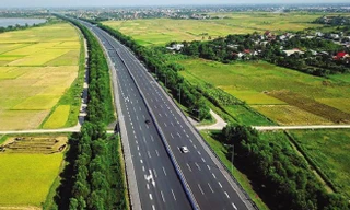 Quy định mới: Cao tốc phải có tối thiểu 4 làn xe