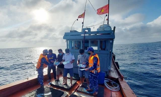 Thủ tướng yêu cầu kiểm điểm cán bộ để tàu cá vi phạm vùng biển nước ngoài