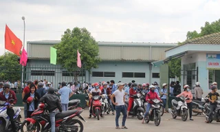 Công nhân bức xúc vì làm ‘bục mặt’ lương vẫn thấp, không đủ sống