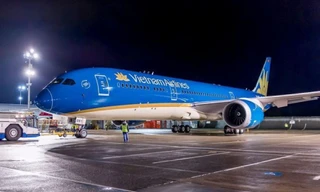 Thấy gì từ những chuyến bay đêm? 