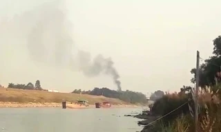 Clip: Nhà xưởng xả khói ô nhiễm, Chủ tịch huyện Đông Anh hứa gì?