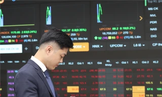 VN-Index mất mốc 1.700 điểm, chứng khoán tuần tới sẽ ra sao? 