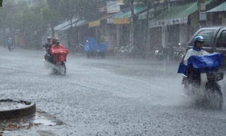 Cấp tốc ứng phó với không khí lạnh tràn xuống miền Trung gây lốc, mưa đá nguy hiểm